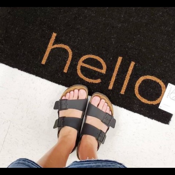 Birkenstock Black Leather Arizona sandals size 8